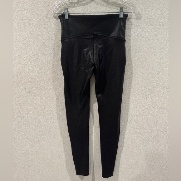 Spanx Faux Leather Black Leggings Size Large - Picture 7 of 14
